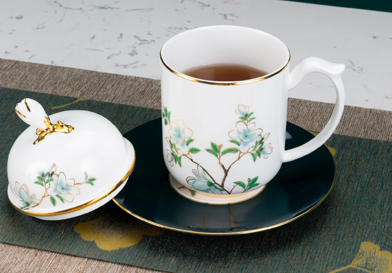 Bone China Covered Mark Cup Tea Set Suitable for Office or Home Use