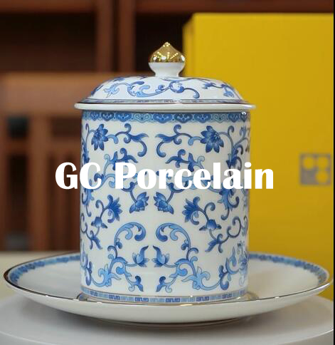 Japanese Imitation of Chinese Porcelain in the Late 19th and Early 20th Centuries